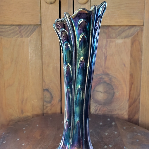 Fenton Carnival Glass Vase - Picture 11 of 14